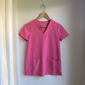 FIGS Casma Three Pocket Srub Top Neon Pink XXS